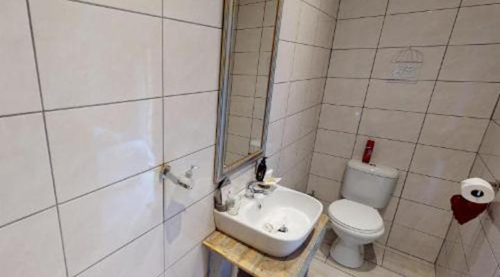 His Vessel Guesthouse Pty Ltd