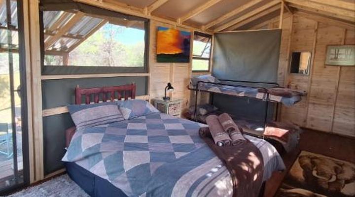 Thorn Tree Bush Camp - Tented camps and cabins
