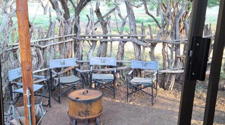 Thorn Tree Bush Camp - Tented camps and cabins