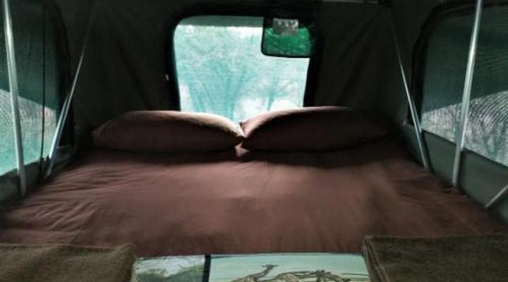 Thorn Tree Bush Camp - Tented camps and cabins