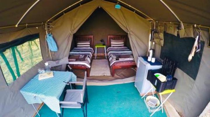 Thorn Tree Bush Camp - Tented camps and cabins