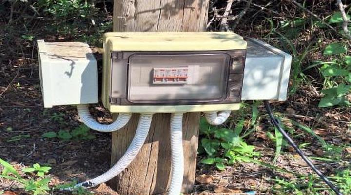 Thorn Tree Bush Camp - Tented camps and cabins