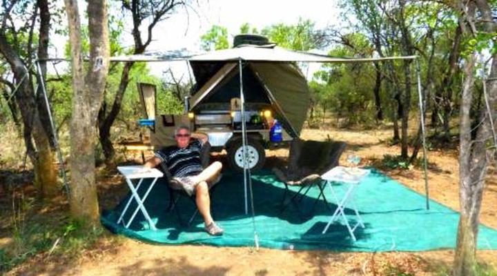 Thorn Tree Bush Camp - Tented camps and cabins