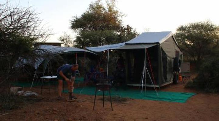 Thorn Tree Bush Camp - Tented camps and cabins