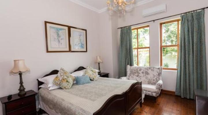 Presidents Boutique Lodge by iLawu