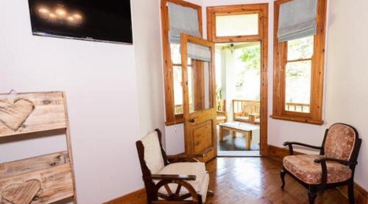 Presidents Boutique Lodge by iLawu