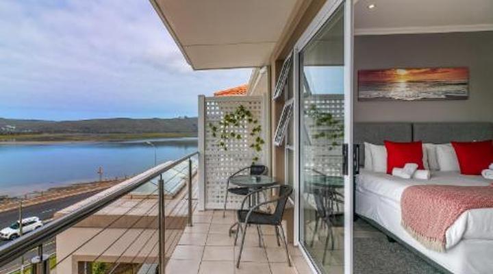 Phoenix Lodge and Waterside Accommodation