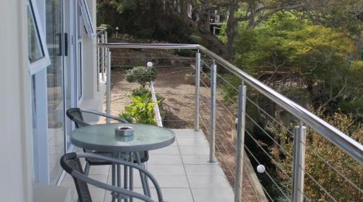 Phoenix Lodge and Waterside Accommodation