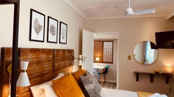 Dolphin Circle Bed and Breakfast