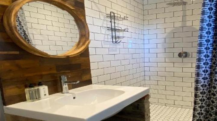 Dolphin Circle Bed and Breakfast