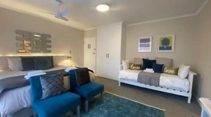 Dolphin Circle Bed and Breakfast