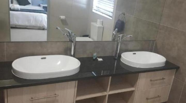 Bella Luna Bed and Breakfast CC