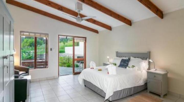 Eastbrook River Lodge