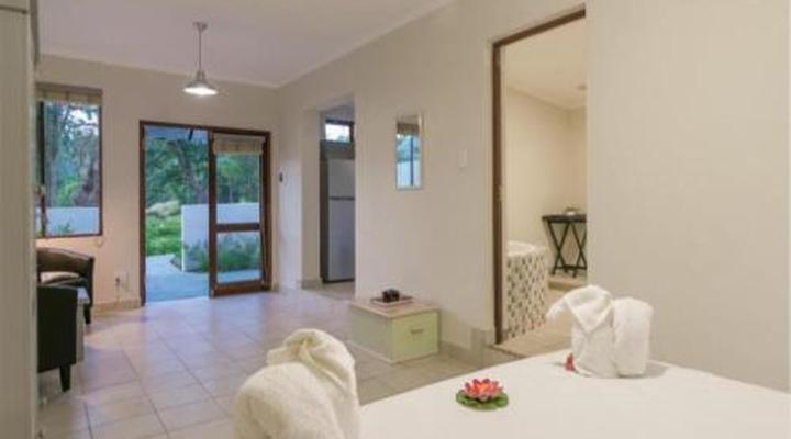 Eastbrook River Lodge