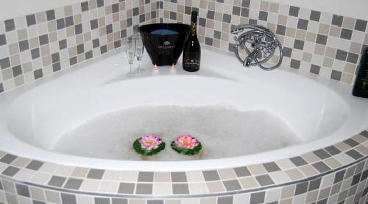 Eastbrook River Lodge