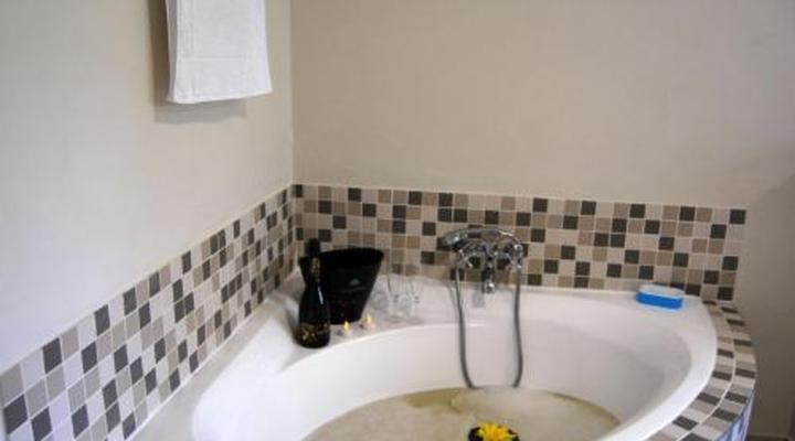 Eastbrook River Lodge