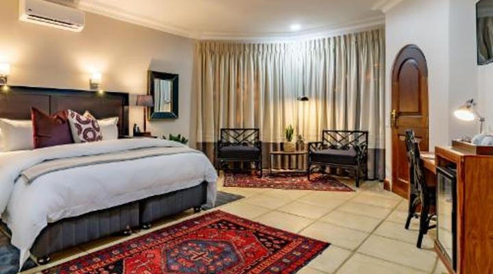 Christie's at 32 on Russell