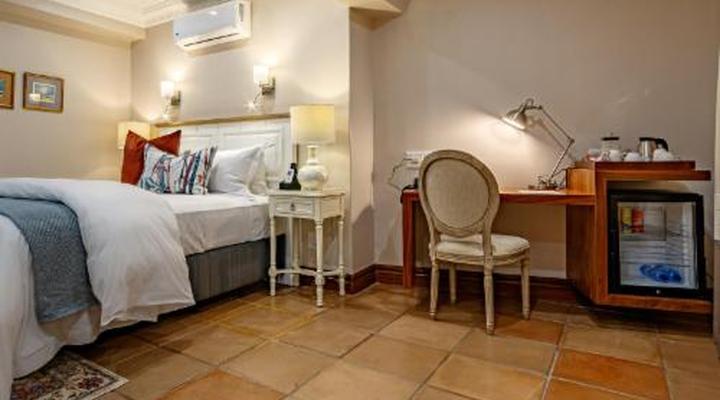 Christie's at 32 on Russell