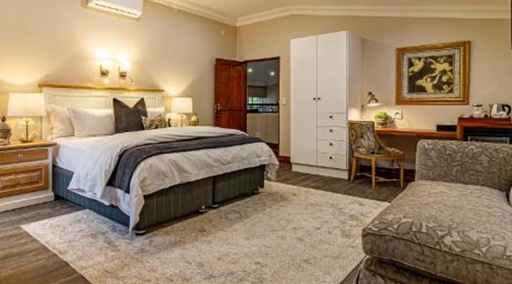 Christie's at 32 on Russell