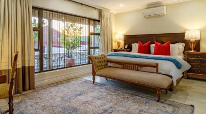 Christie's at 32 on Russell