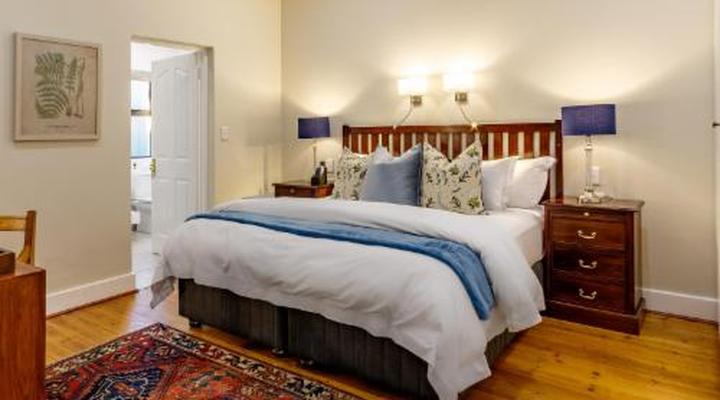 Christie's at 32 on Russell