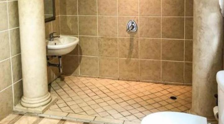 Ancient Emperor Guest Estate