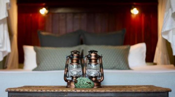 Ivory Wilderness River Rock Lodge