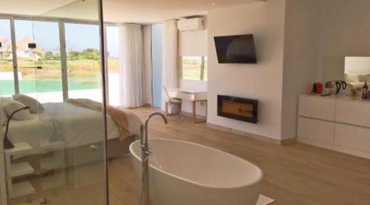 Peach on Beach Boutique Guesthouse