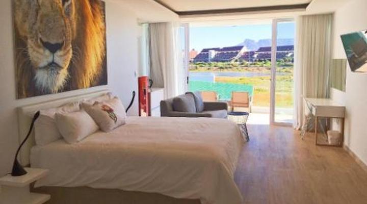 Peach on Beach Boutique Guesthouse