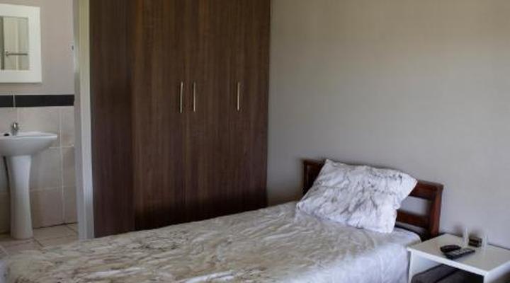 Newlands Country Lodge