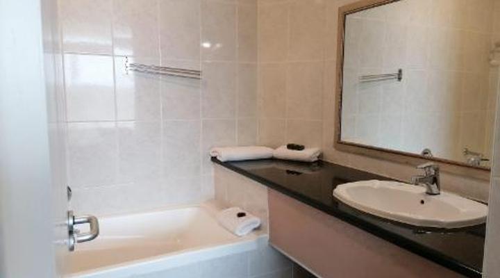 Cape Town Beachfront Apartments at Leisure Bay