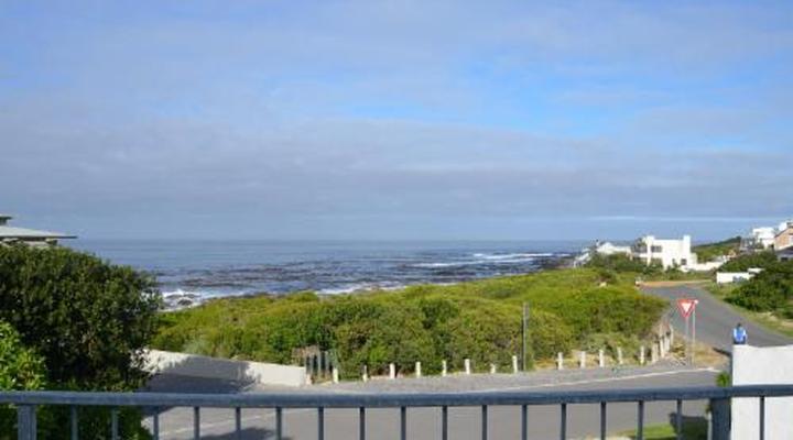 Hermanus Beach Villa and Cottages