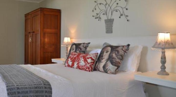 Hermanus Beach Villa and Cottages