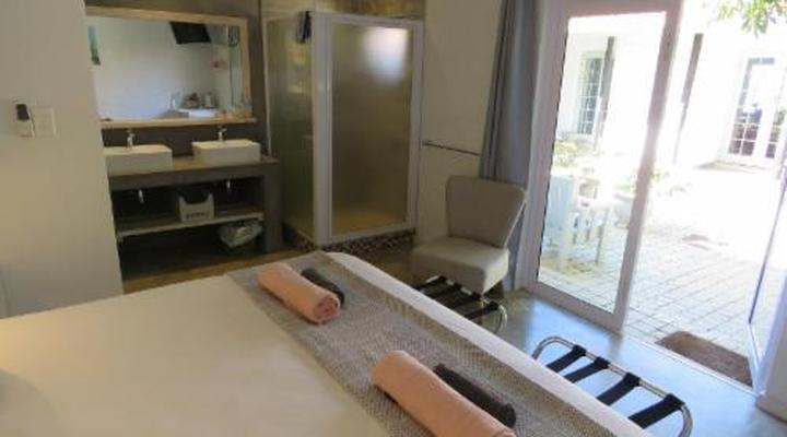 Bare Feet Retreat B&B