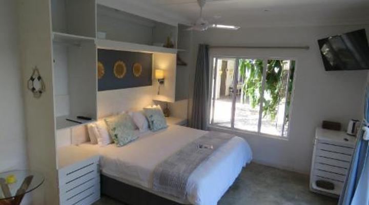 Bare Feet Retreat B&B