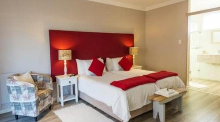 Retreat on Main Bed and Breakfast