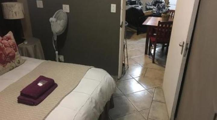 Royal Pelican Bed & Breakfast