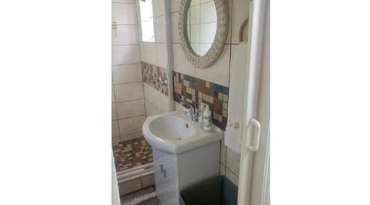 Love Joy Peace Cottage