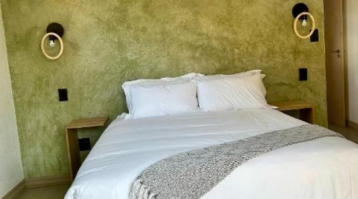 Wabi Sabie River House