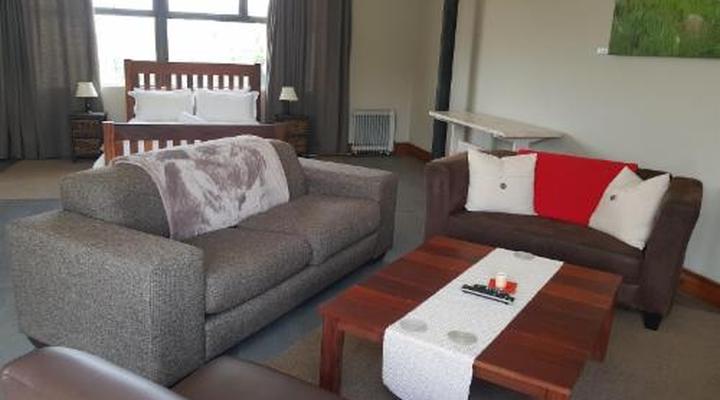 Stay@67 Apartments - Dullstroom