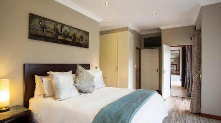 The Browns' Luxury Guest Suites