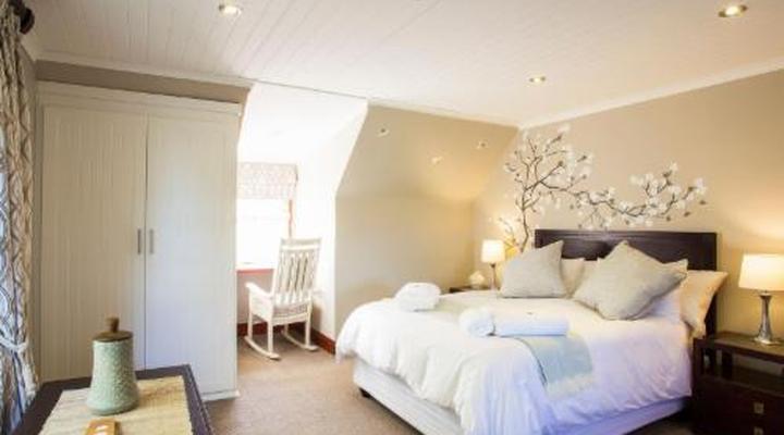 The Browns' Luxury Guest Suites