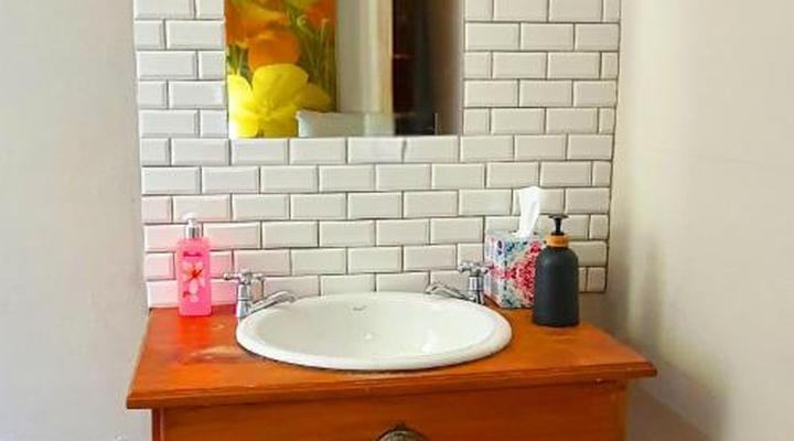 The Browns' Luxury Guest Suites