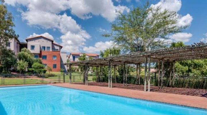 JoziStay @ Jackal Creek Apartments 