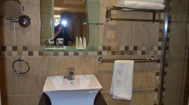 Airport Garden Boutique Hotel 