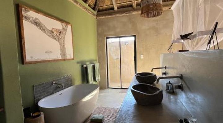 LookOutSafariLodge - “The Heartbeat of Africa”