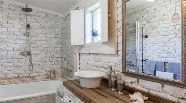 Rose & Ivy Guesthouse