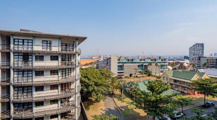 Beach Apartments- The SAILS