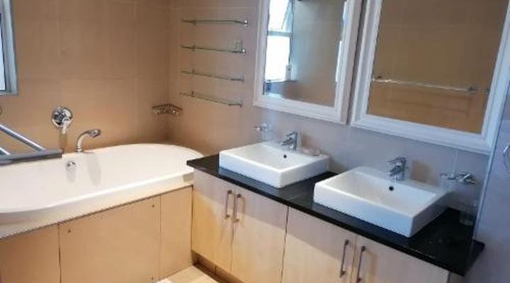 Beach Apartments- The SAILS