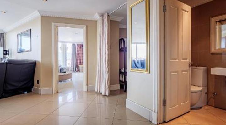 Beach Apartments- The SAILS